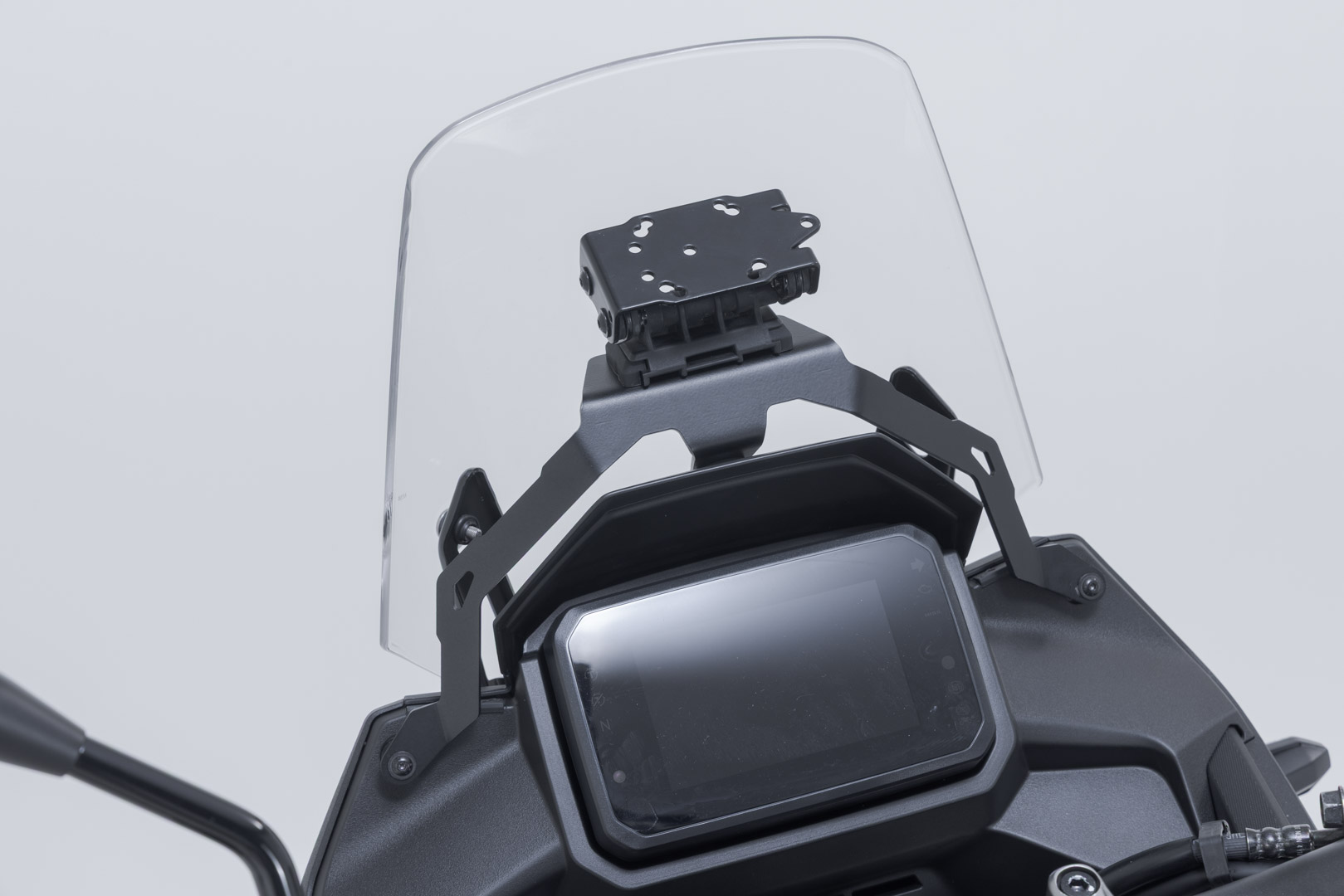 Navi-Halter im Cockpit