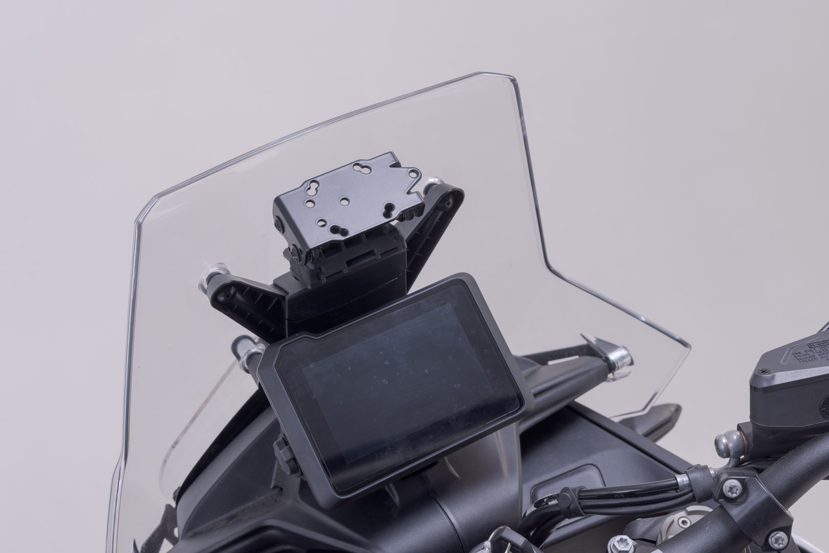 Navi-Halter im Cockpit – Bild 2
