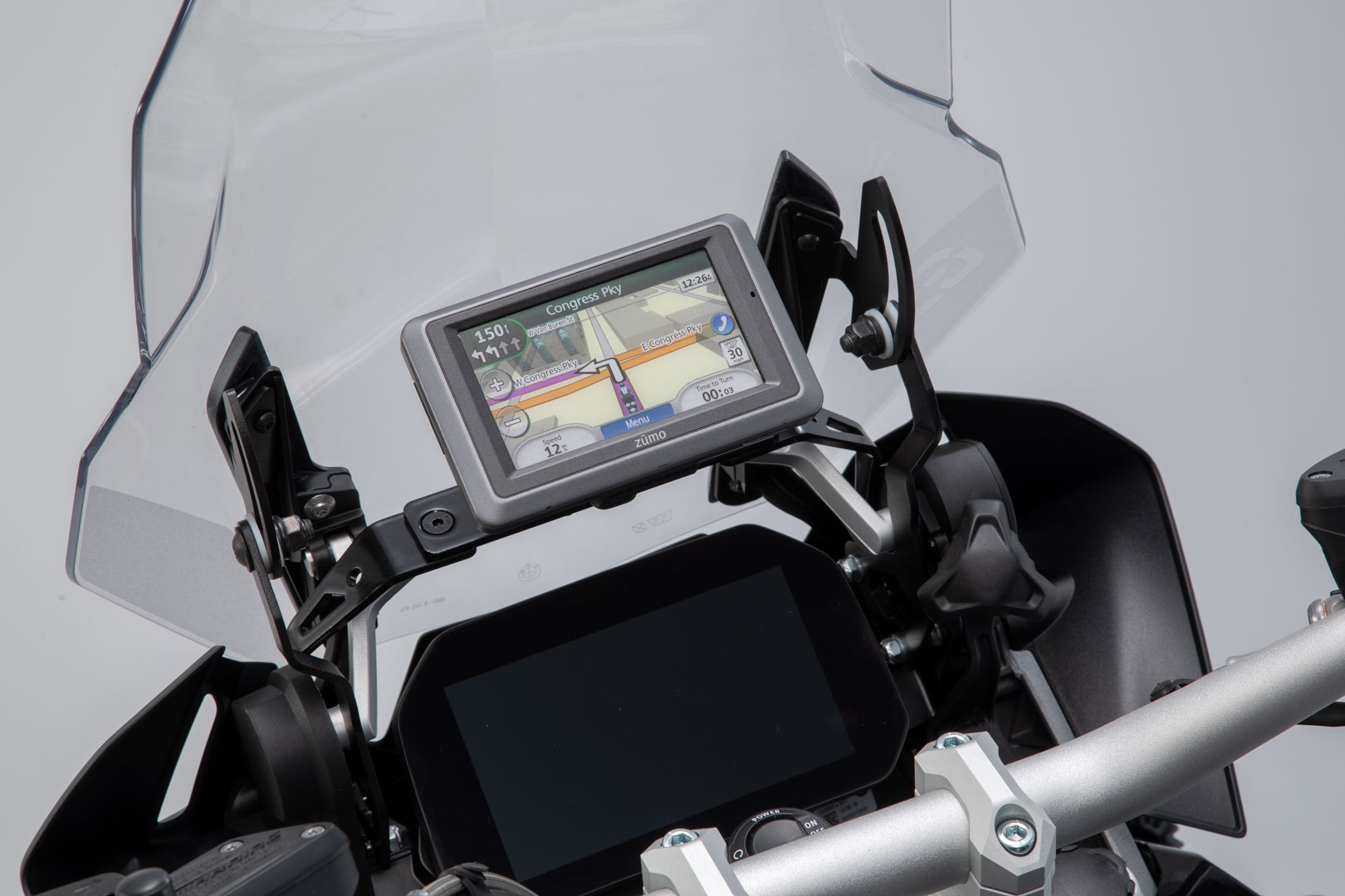 Navi-Halter im Cockpit – Bild 2