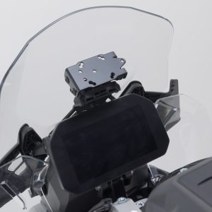 Navi-Halter im Cockpit