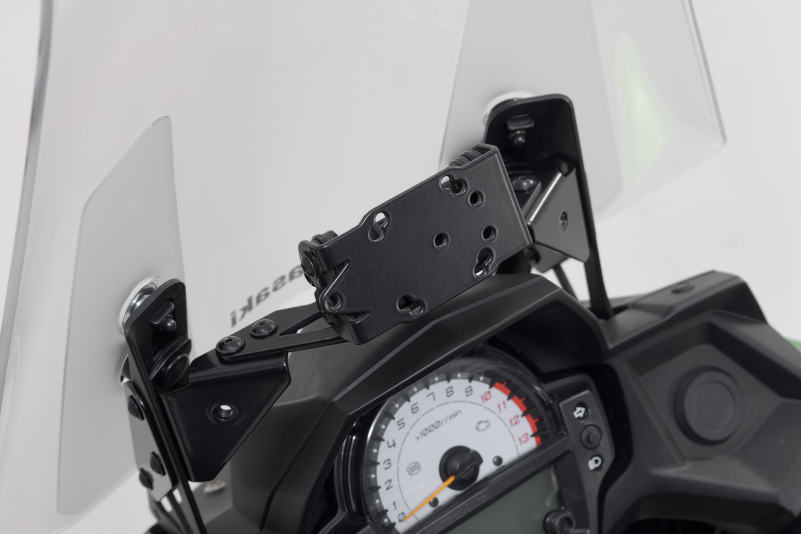 Navi-Halter im Cockpit