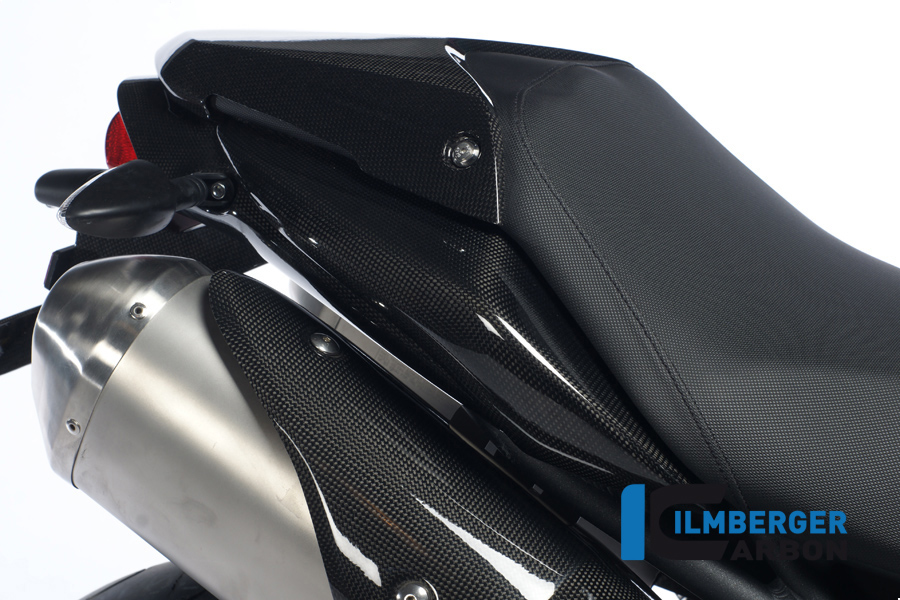 Seitendeckel unterm Sitz rechts Carbon TRIUMPH Speed Triple (2012-2020) – Bild 2